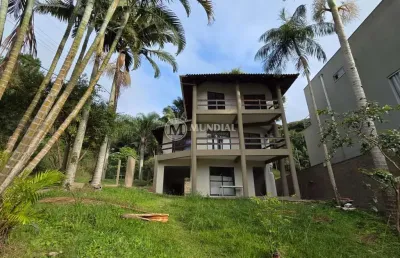 Linda casa pra locação anual na praia do estaleiro, praia do estaleirinho, balneário camboriú - sc