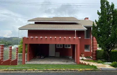 Casa à venda em bragança paulista, condomínio santa helena iii, com 3 quartos, com 430 m²