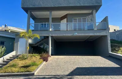 Casa à venda em bragança paulista, condominio vale das águas, com 4 suítes, com 300 m²