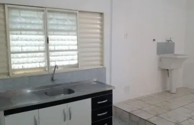 Casa de fundos, 2 dorms, sem garagem - campinas saída para valinhos