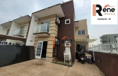 Casa com 3 quartos à venda no Centro, Camboriú 