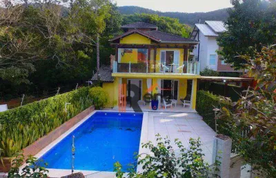 Casa 3 suítes na praia de taquaras, balneário camboriú