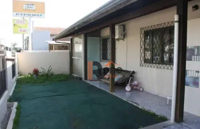 Casa com 3 quartos à venda no Centro, Balneário Camboriú 