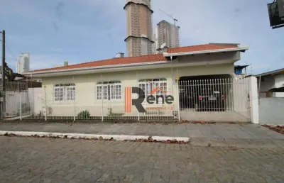 Casa com 4 dormitórios à venda, 220 m² por r$ 3.800.000,00 - centro - balneário camboriú/sc