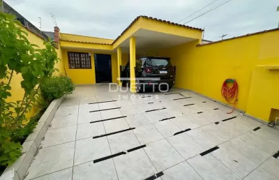 Casa térrea de 03 dormitórios, sendo 01 suíte, à venda no socorro, mogi das cruzes - sp