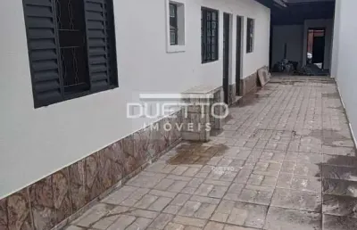 Casa com 02 dormitórios e área gourmet, à venda no residencial colinas, mogi das cruzes - sp