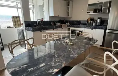 Apartamento reformado à venda – 2 dormitórios com sacada no centro de mogi das cruzes/sp