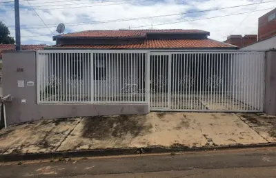 Casa com 3 quartos à venda na rua joão rodrigues garajaú, 415, parque são miguel, hortolândia por r$ 580.000