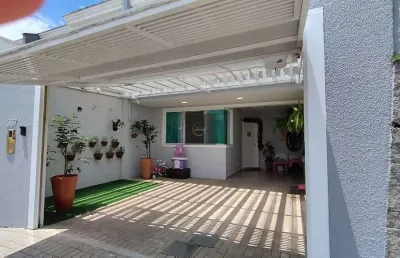 Casa com 3 quartos à venda no Glória, Joinville 