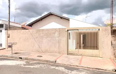 Casa com 3 quartos à venda na Vila Patrício dos Santos, Jaboticabal 