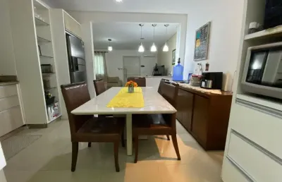 Casa com 3 quartos à venda no Centro, Camboriú 