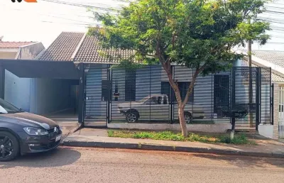 Casa com 2 quartos à venda na Rua Toledo, Loteamento Madrid, Maringá
