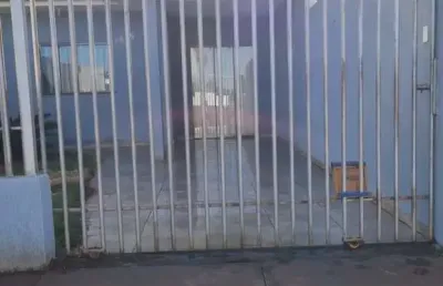 Casa com 2 quartos à venda na Rua Pioneiro Valdomiro Medici, Parque Industrial, Sarandi