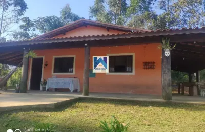 Valor do imóvel r$ 850.000,00, 2 quartos um sendo 1 suíte, 1 banheiro, churraqueira, sala grande área externa piscina