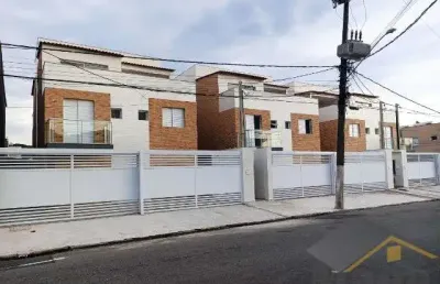 Sobreposta baixa nova com 02 dormitórios e 02 vagas de garagem à venda na praia das astúrias - ref.: 6074