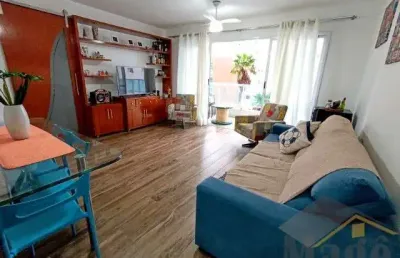 Apartamento reformado em prédio com lazer à venda na praia das astúrias - ref.: 5801