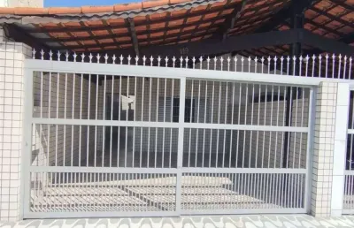 Casa com 2 quartos à venda no Balneário Maracanã, Praia Grande 