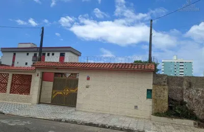 Maravilhosa casa com area gourmet e piscina vista mar.