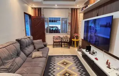 Casa térrea 3 dormitórios ao lado da praia – aviação