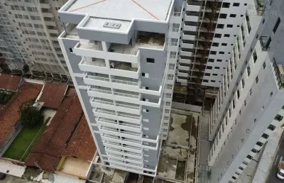 Cobertura duplex, com 3 suítes, quase frente mar, no badalado bairro do caiçara