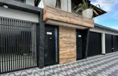 Casa sobreposta alta em condomínio, bairro maracanã – a 300 metros da praia