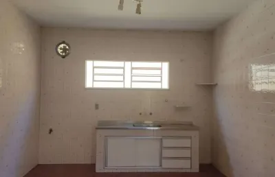 Casa com 4 quartos à venda no Monte Castelo, São José dos Campos 