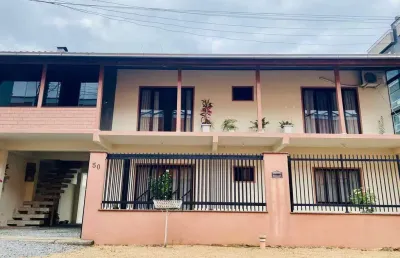 Sobrado à venda, 6 quartos, bairro centro, jaraguá do sul/ sc.