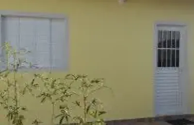 Casa no bairro jardim jamaica, em itanhaém - sendo no lado praia.