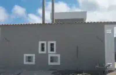 Casa no bairro cibratel 2, em itanhaém - sendo lado praia, em rua calçada.
