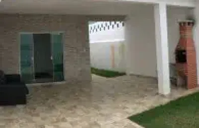 Casa no bairro jardim das palmeiras, em itanhaém - sendo lado praia.