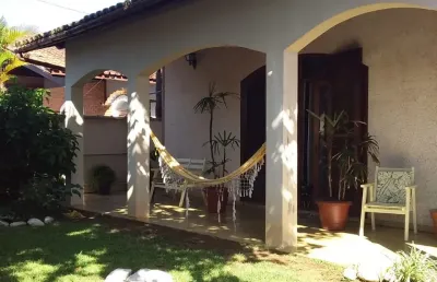 Ótima casa à venda no bairro cibratel 2, em itanhaém ** lado praia, em rua calçada; aceita financiamento bancário!!
