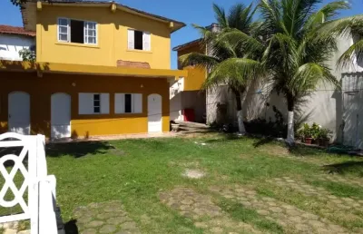 Ótima pousada com piscina à venda no bairro suarão, em itanhaém ** localizada lado praia, em rua calçada.