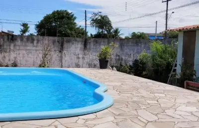 Casa com piscina á venda em itanhaém - litoral de sp .