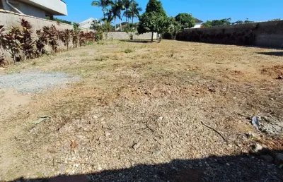Terreno em condomínio fechado com 1070m²- peruíbe/sp.
