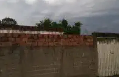 Excelente casa localizada no bairro estância são jose, em peruíbe.