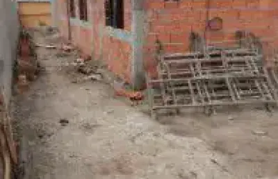 Excelente casa localizada no jardim jamaica, em itanhaém.