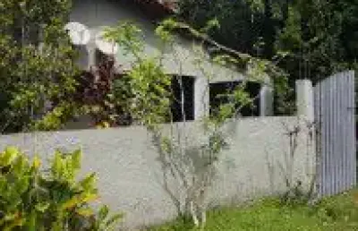 Chácara localizada no bairro são fernando, em itanhaém - possui lago.