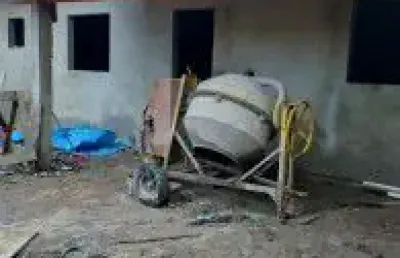Excelente casa no jardim jamaica em itanhaém - localizado lado praia em rua calçada.