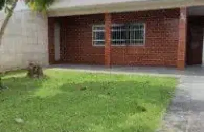 Ótima casa no bairro jardim são fernando, em itanhaém, lado praia.