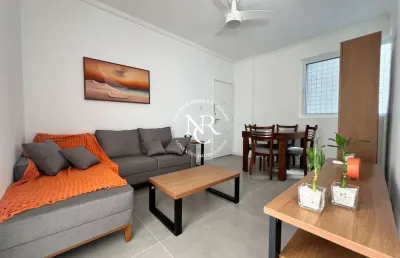 Apartamento reformado á venda com  2 quartos e vista mar na aparecida em santos