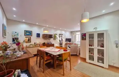 Apartamento reformado á venda com 03 quartos no gonzaga em santos-sp