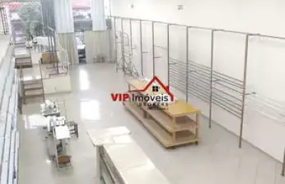 Excelente salão comercial com casa totalizando 566m² de área construída no bairro vila arens