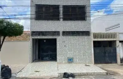 Casa com 4 quartos à venda na avenida independência, 231, quintino cunha, fortaleza, 301 m2 por r$ 400.000