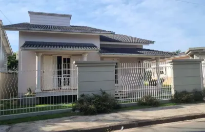 Casa para venda em içara, raichaski, 4 dormitórios, 1 suíte, 2 banheiros, 1 vaga