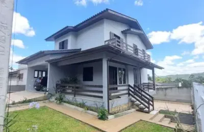 Casa para venda em criciúma, archimedes naspolini, 3 dormitórios, 1 suíte, 4 banheiros, 2 vagas