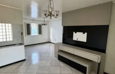 Casa para venda em criciúma, ceará, 3 dormitórios, 1 suíte, 2 banheiros, 2 vagas