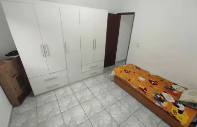 Casa com 2 quartos à venda na Rua Luzia Borba Ranciaro, 115, Vila Antártica, Praia Grande
