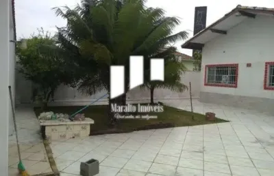 Casa isolda ampla a 50 metros do mar em praia grande s. paulo..