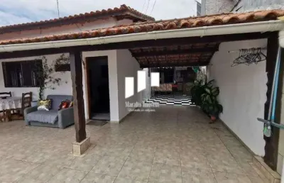 Casa com 2 dormitórios a 300 metros da paia em praia grande sp