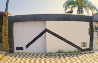 Casa reformada, com 2 dormitórios em praia grande sp